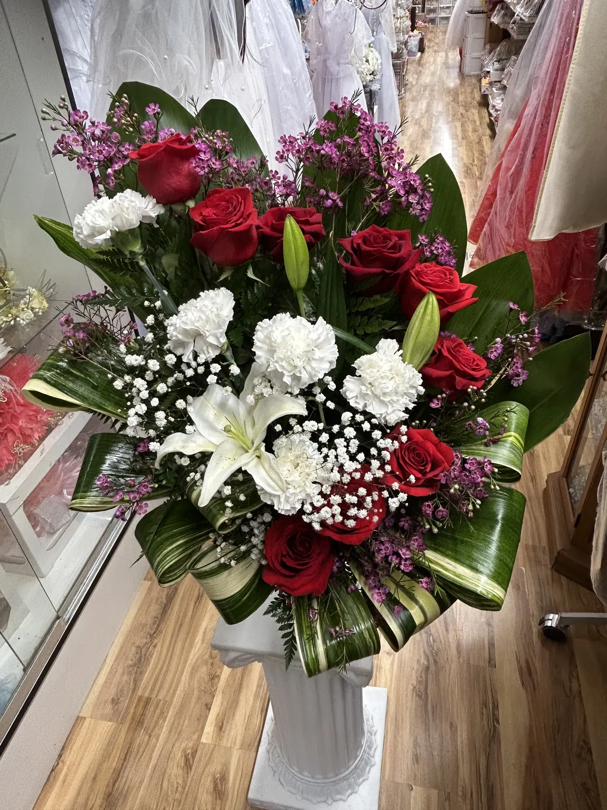arreglo flores red white purple